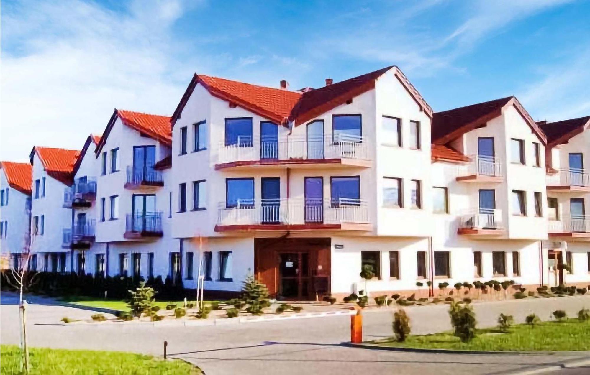 Nice Apartment In Darlowko With Wifi Exteriér fotografie